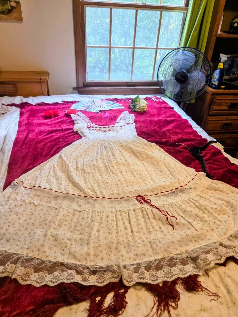 LACEMADE BEAUTIFUL COTTON MAXI ADORNED WITH LACE TRIM AND RED VELVET DETAILS OS - Picture 4 of 16